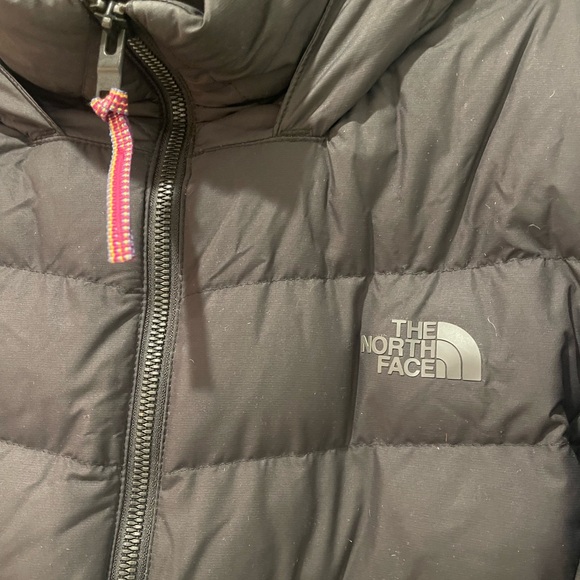 The North Face Women’s Down Puffer Jacket Faux Fur Hood Ski Coat Size M - Picture 4 of 13